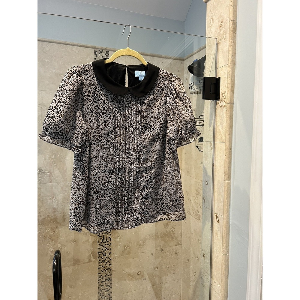 CeCe Peter Pan Collar Blouse Small Gray Tan Animal Print Puff Ruffle Sleeve